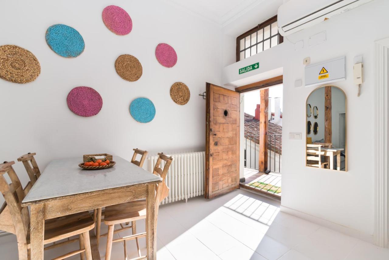 Historic Penthouse Plaza Mayor In Madrid Exterior photo